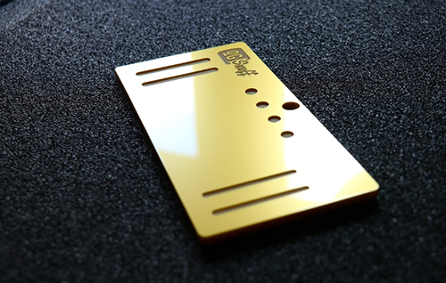 Fusion V1 Snuff Board Metallic Gold